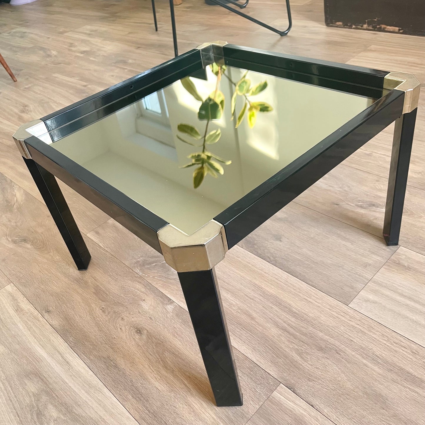 Table d’appoint années 70