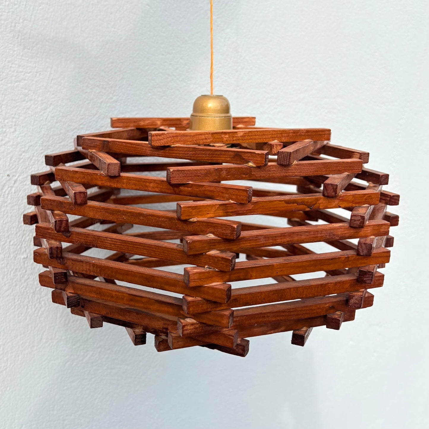 Abat jour en bois vintage