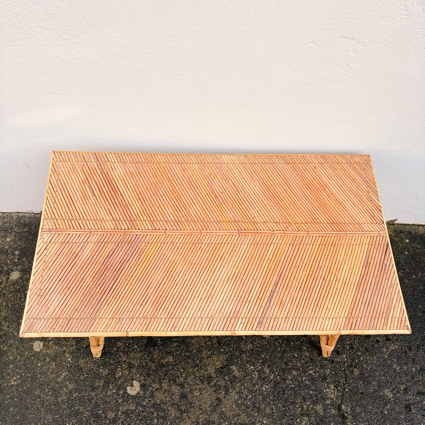 Table basse en rotin