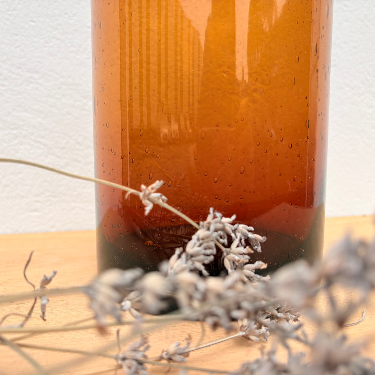 Grand pot en verre ambré