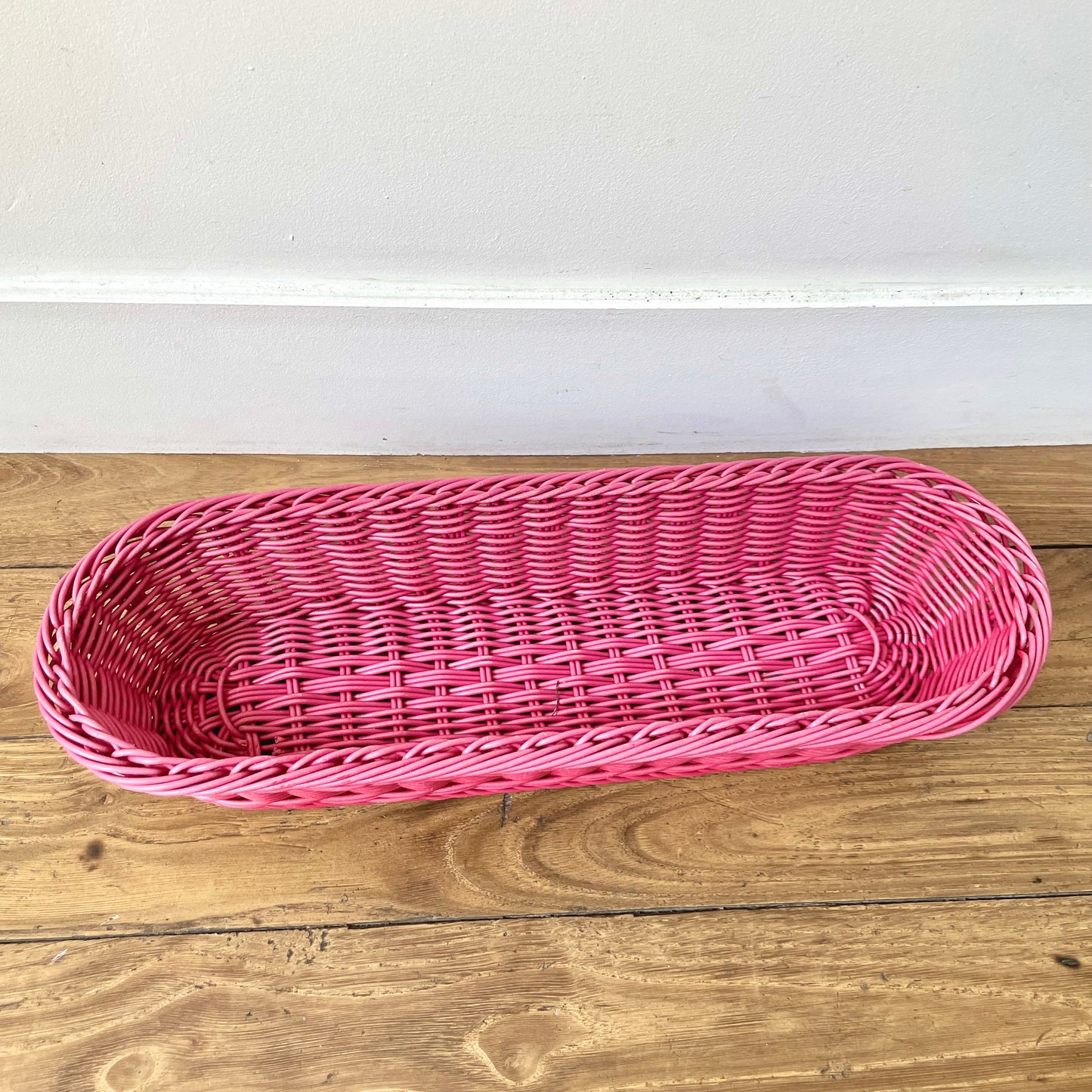 Panière en plastique rose