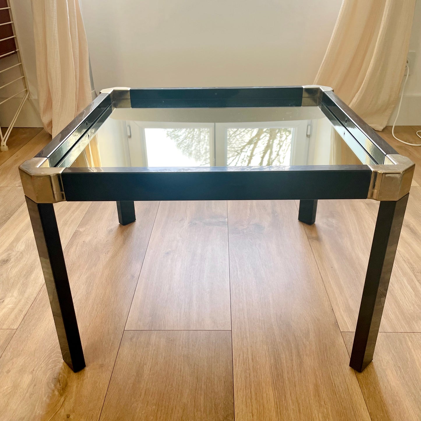 Table d’appoint années 70