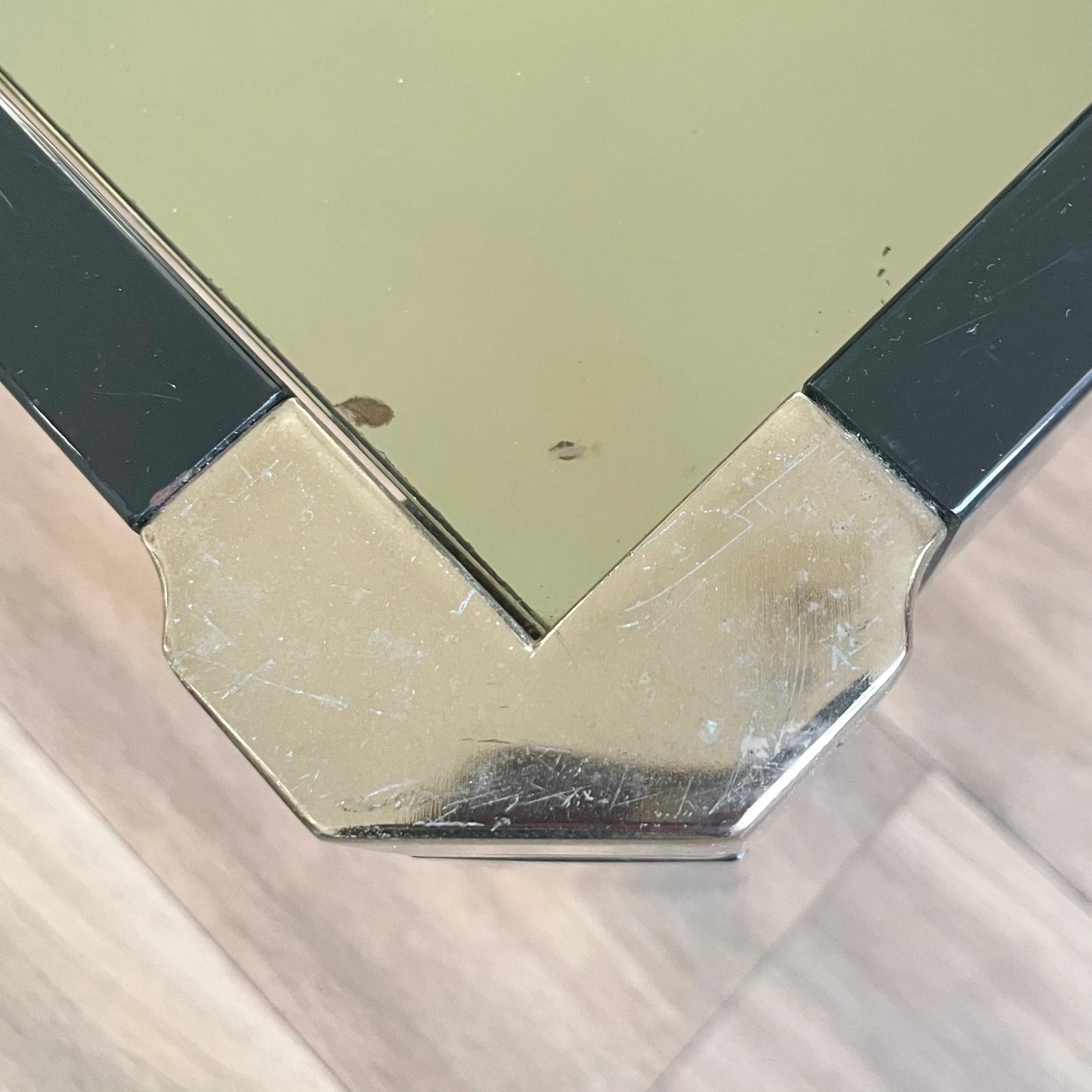 Table d’appoint années 70