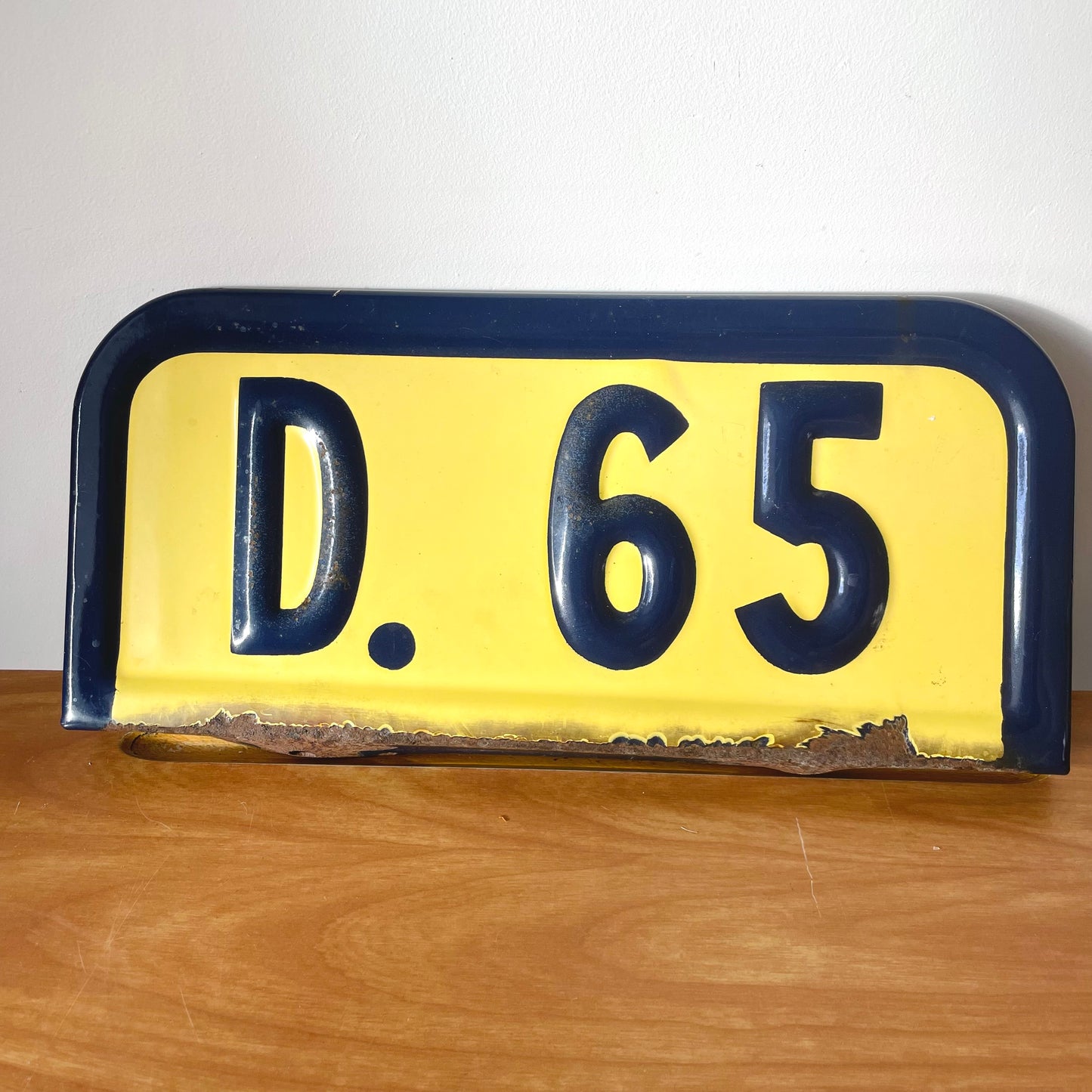 Plaque émaillée D65