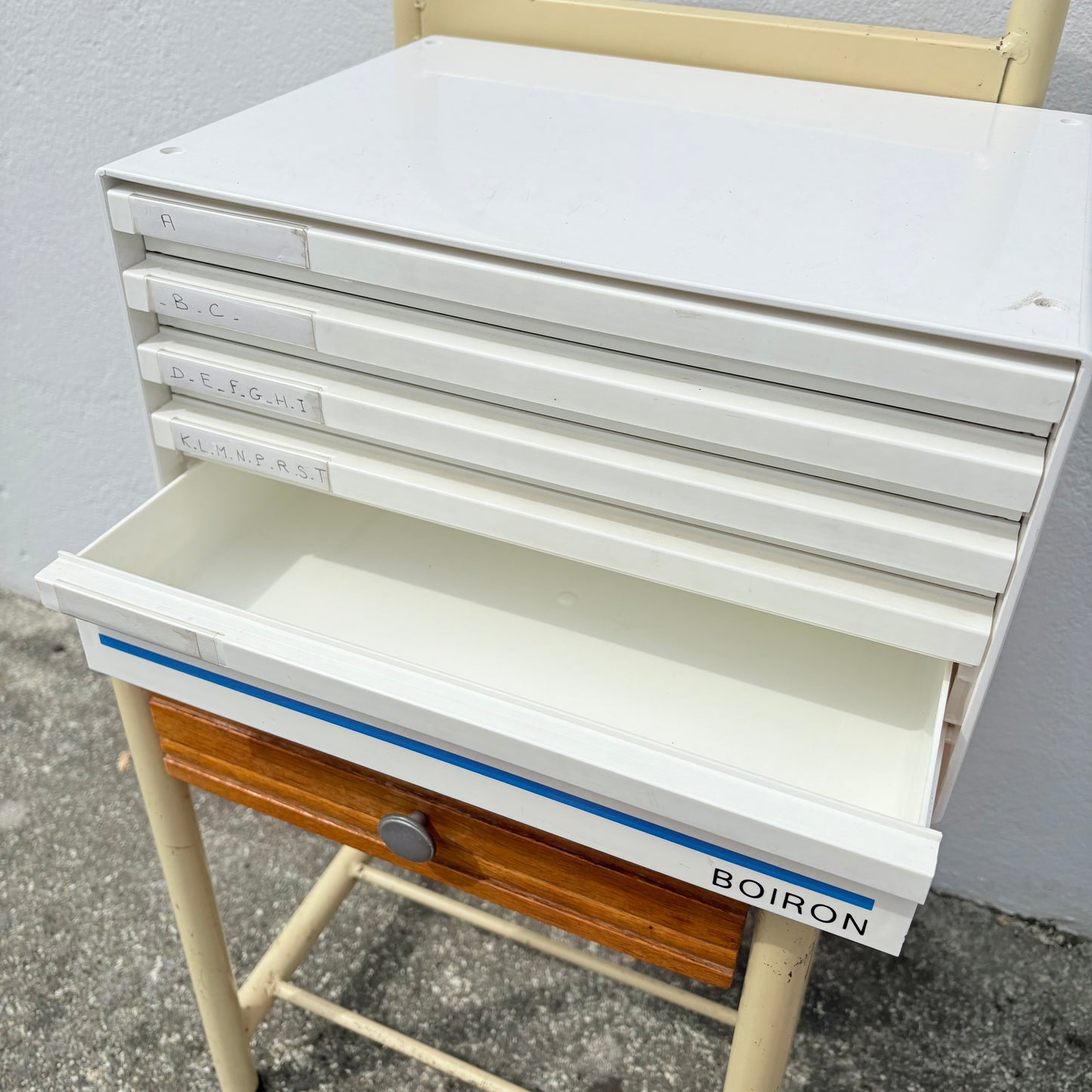 Meuble à pharmacie - homéopathie