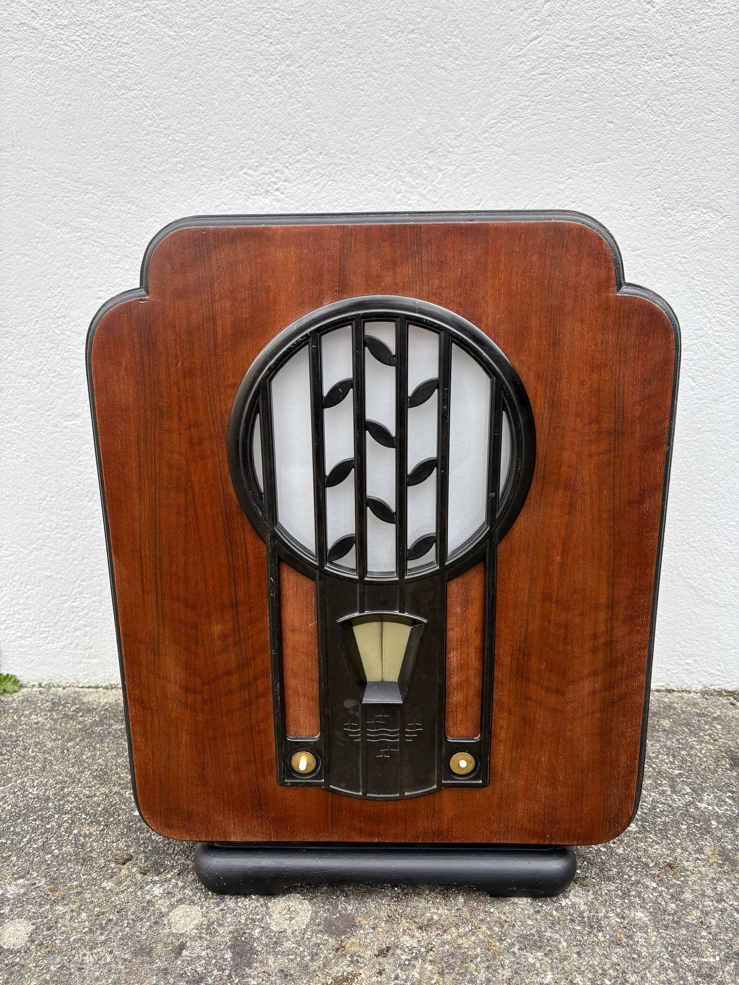 Lampe d’ambiance dans ancienne radio Philips 630 A