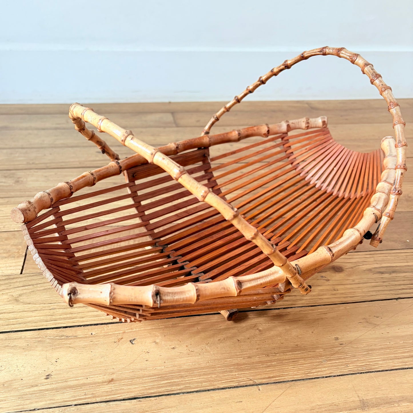 Panier en bois et bambou