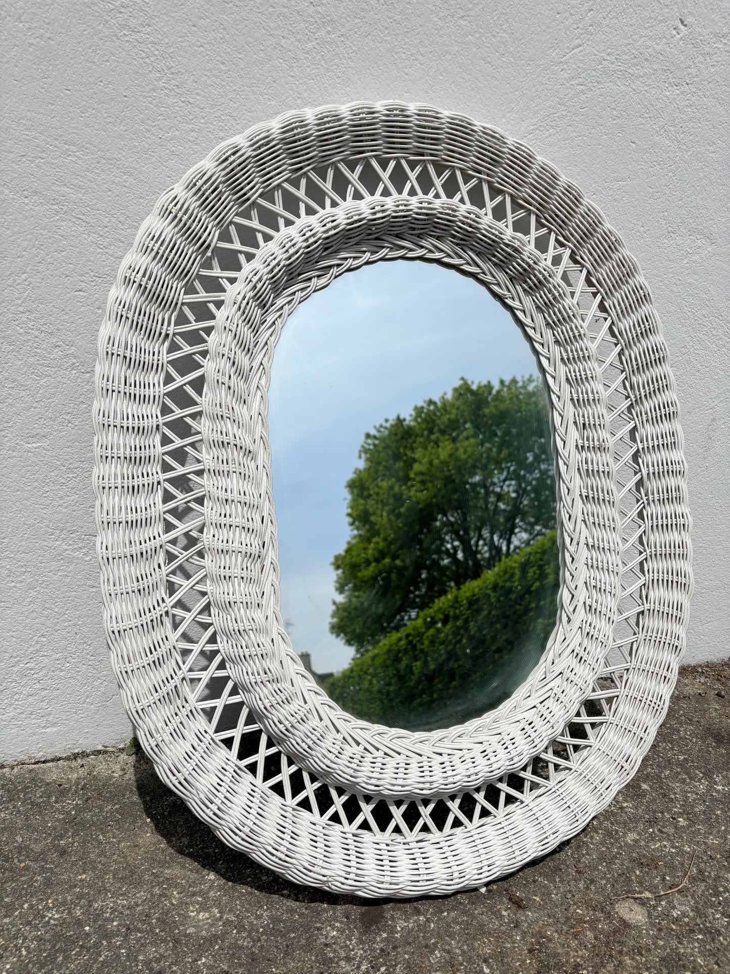 Grand miroir en osier blanc