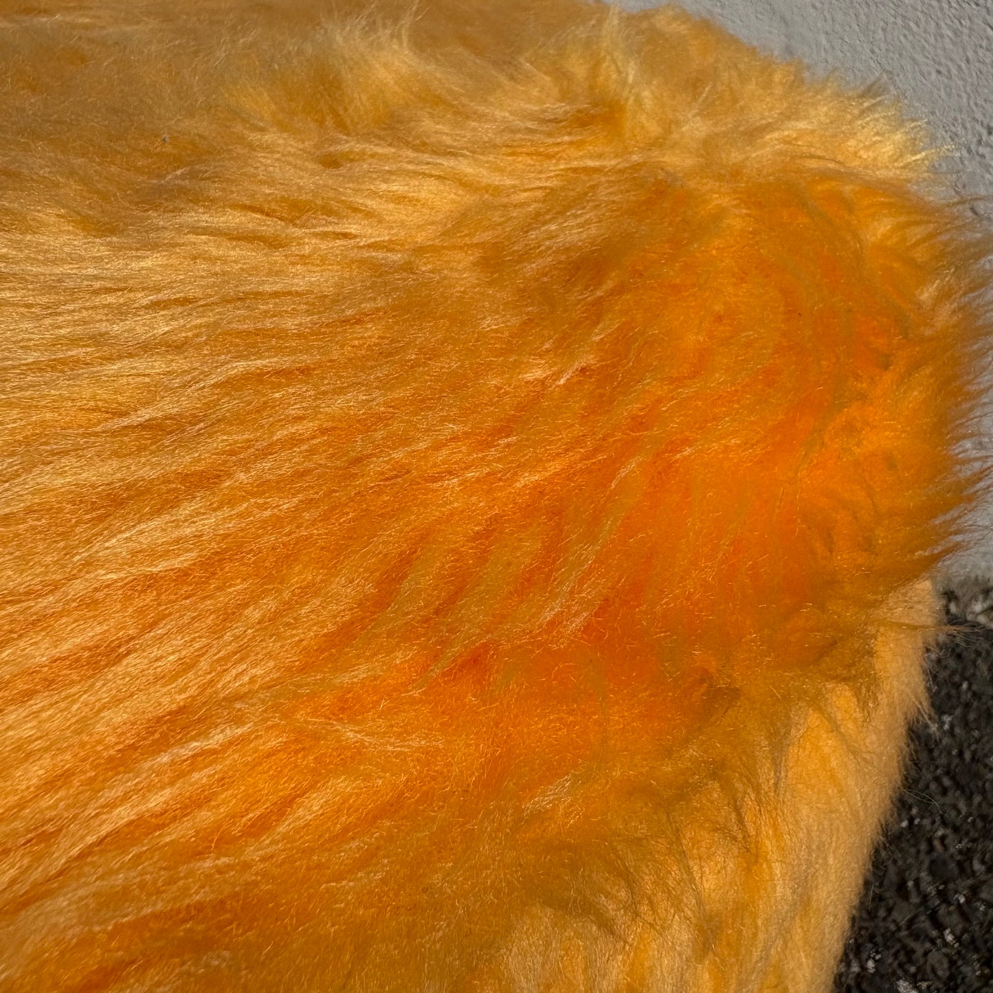 Pouf moumoute vintage