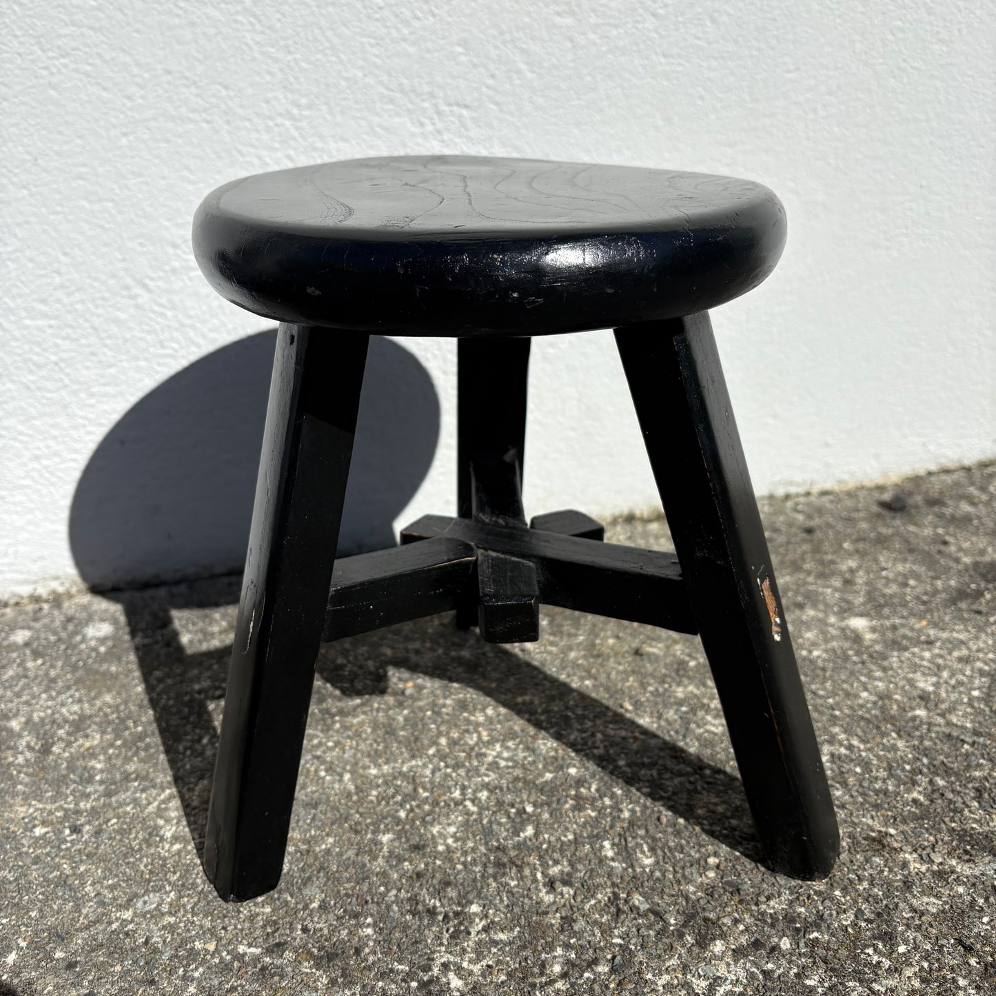 Mini tabouret tripode noir