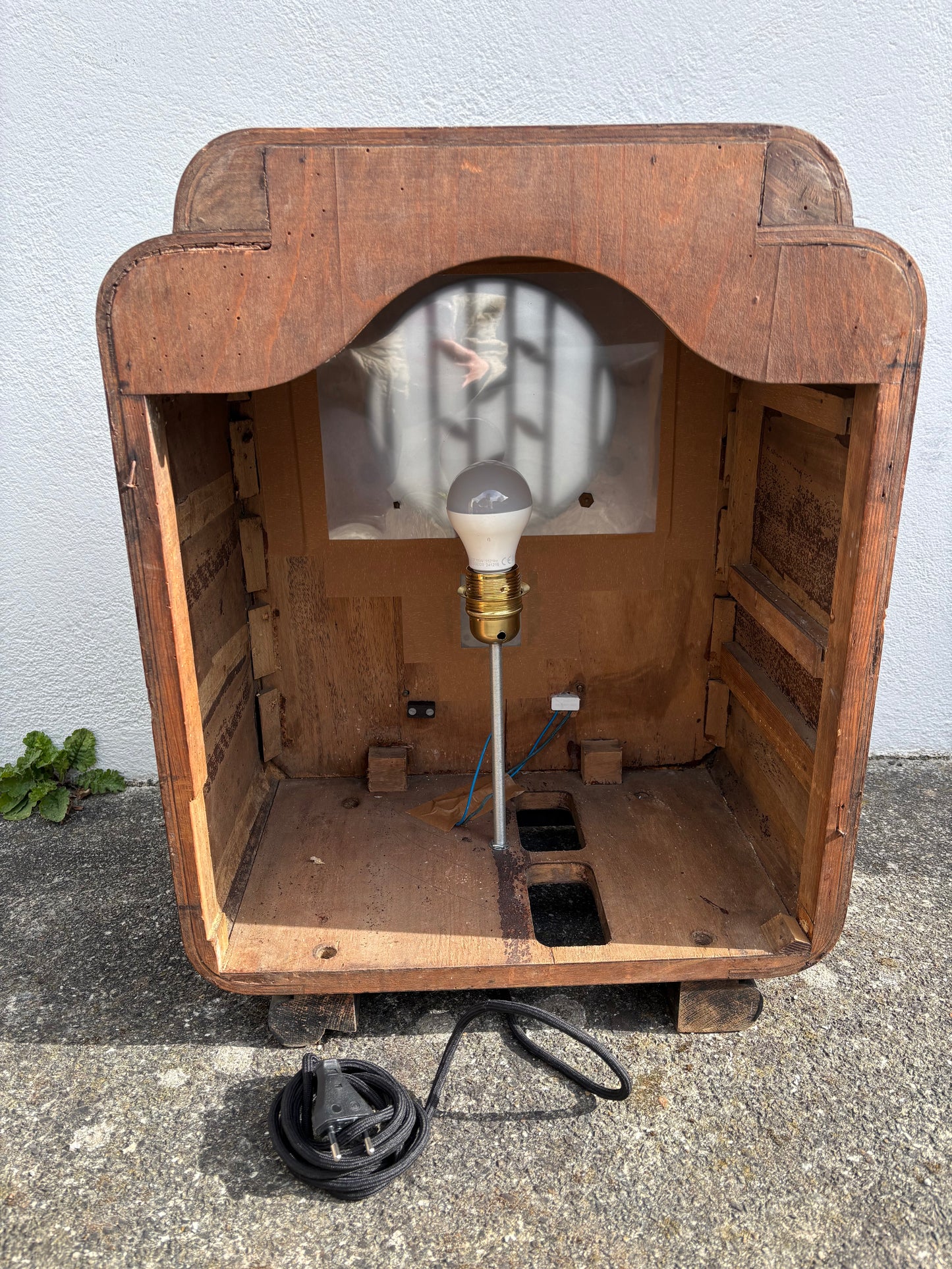 Lampe d’ambiance dans ancienne radio Philips 630 A