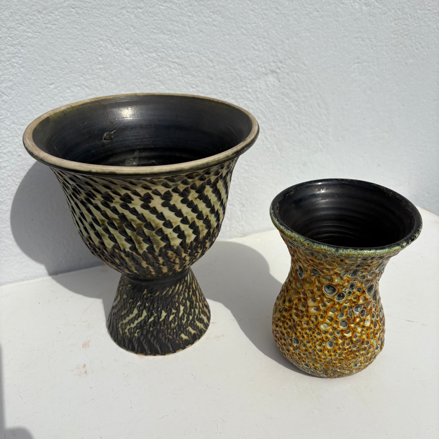 Lot de deux poteries anciennes