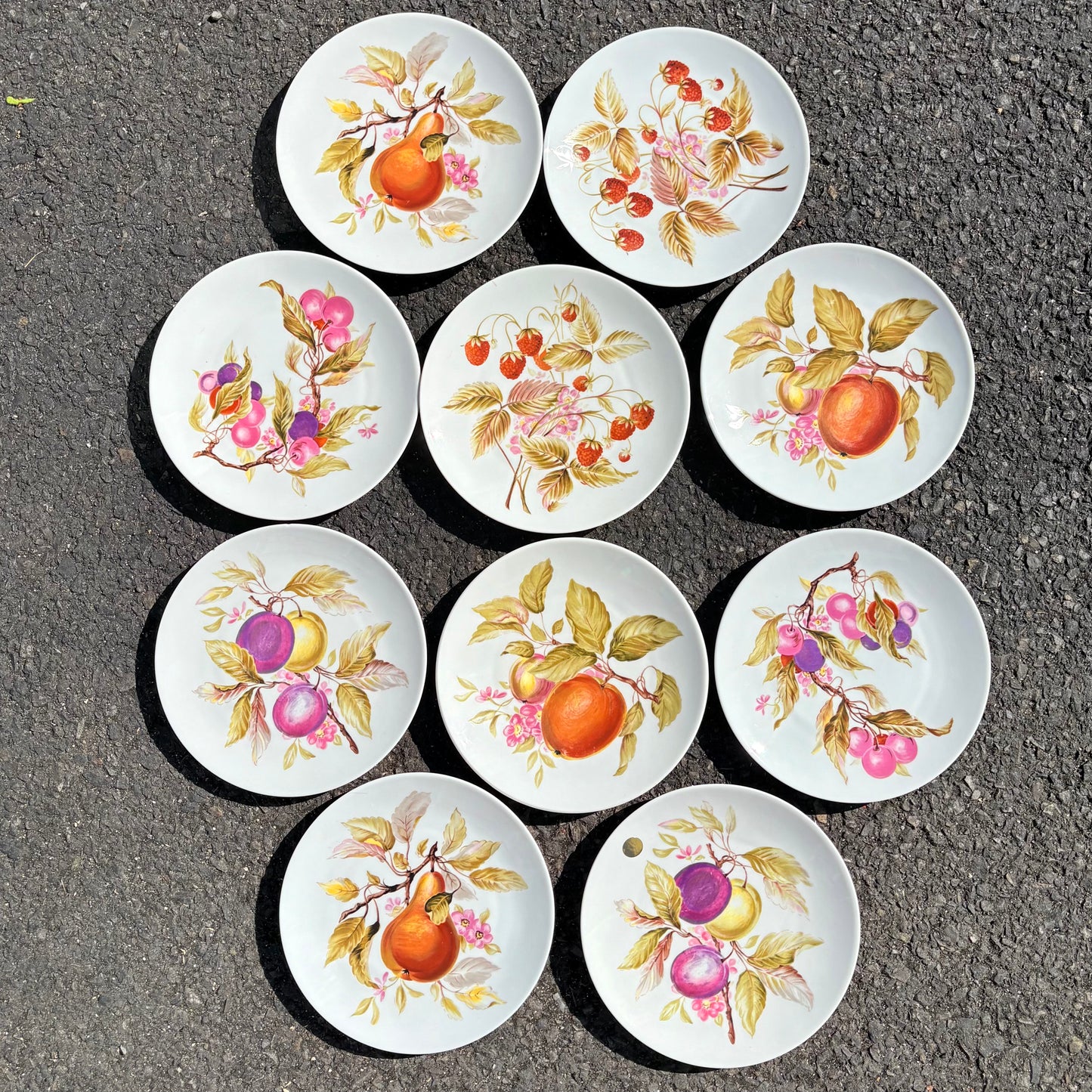 Lot de 10 assiettes à dessert décors fruits