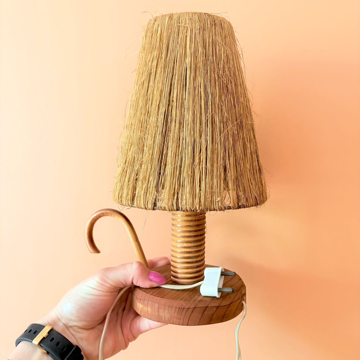 Lampe en rotin et corde