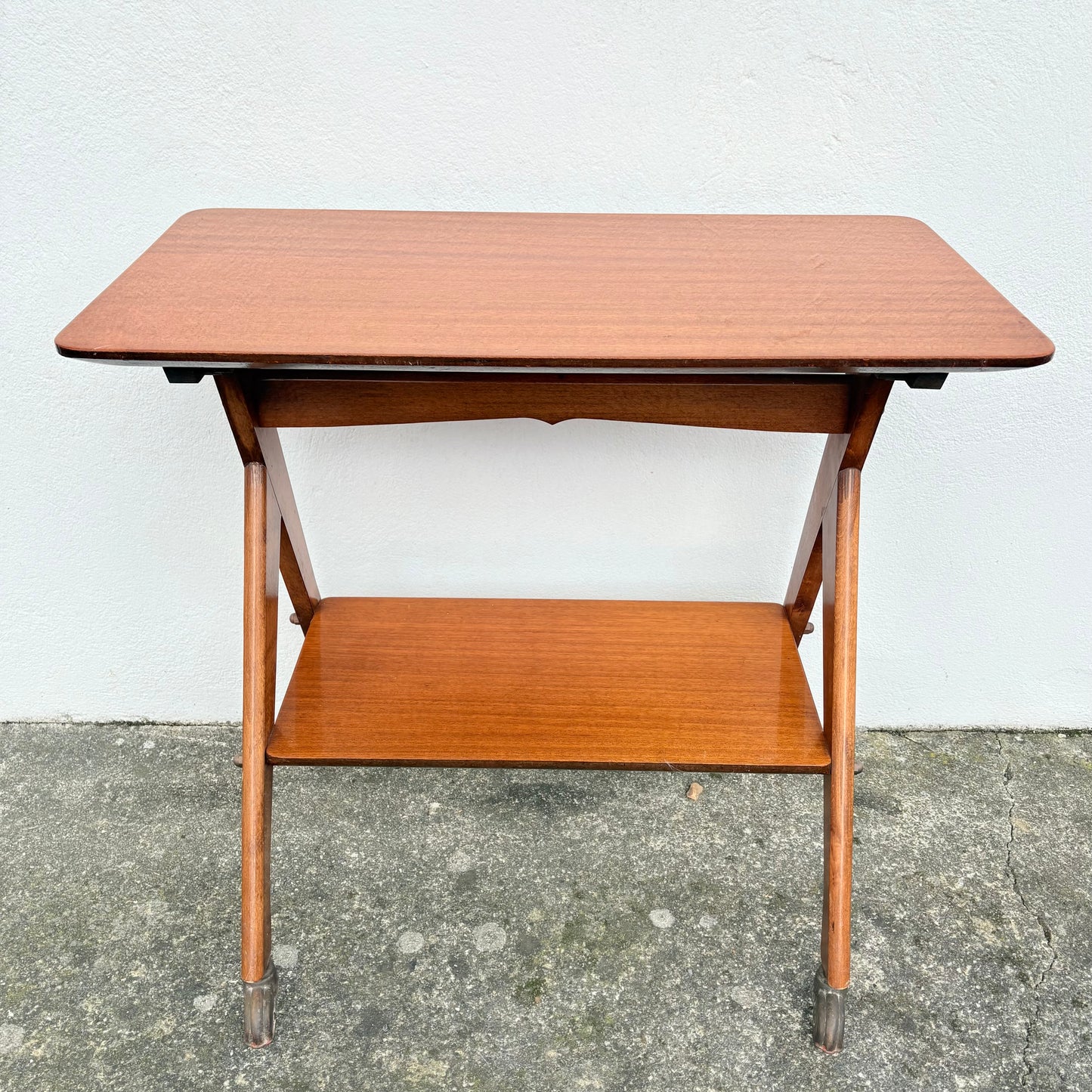 Table roulante esprit scandinave