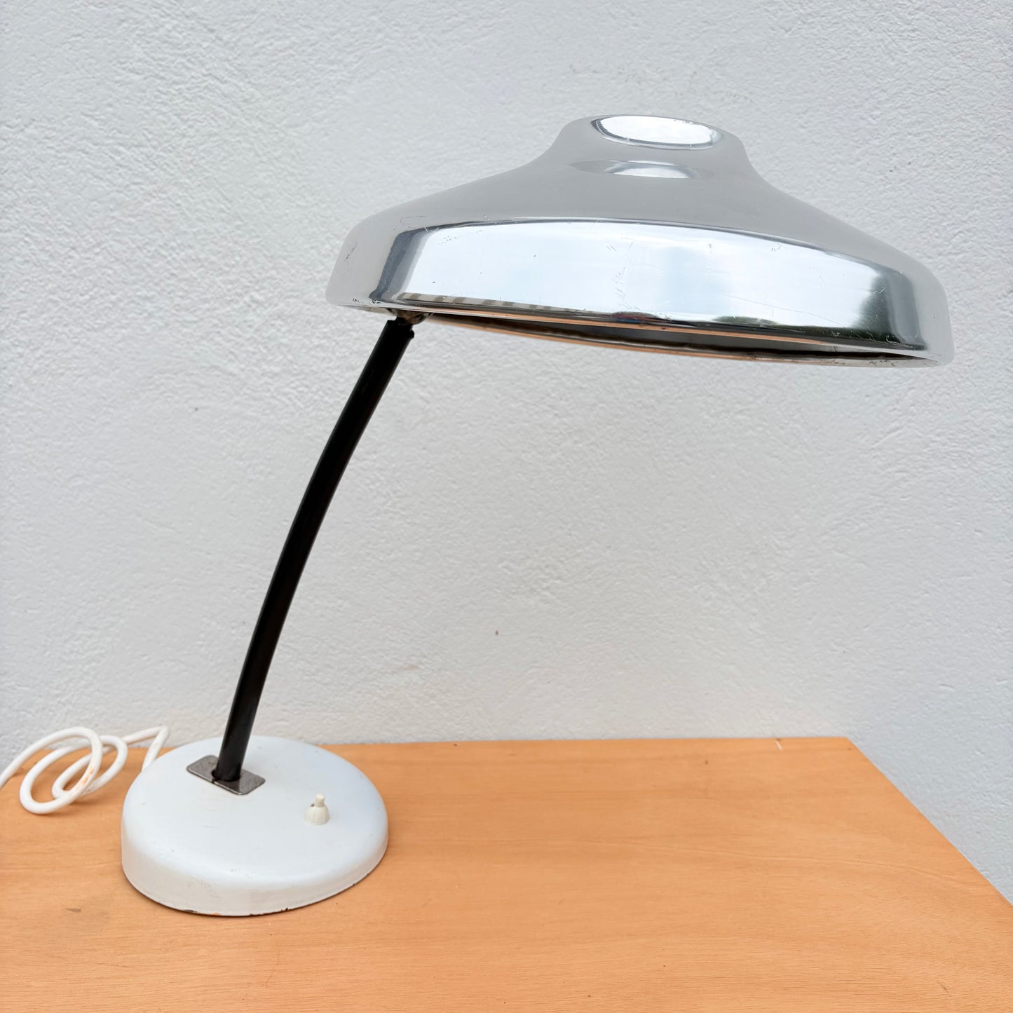 Grande lampe à poser style Bauhaus