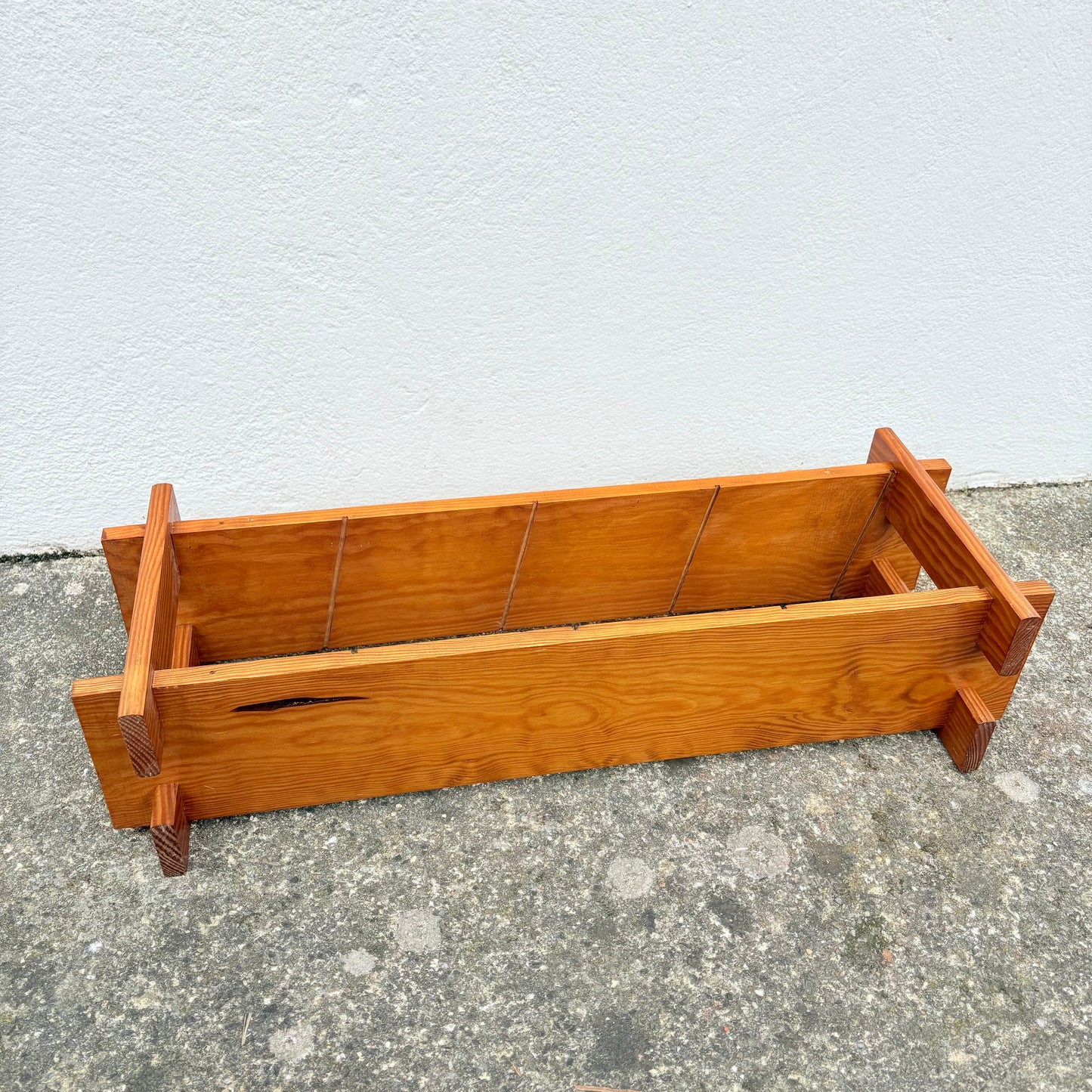 Petite étagère en pin