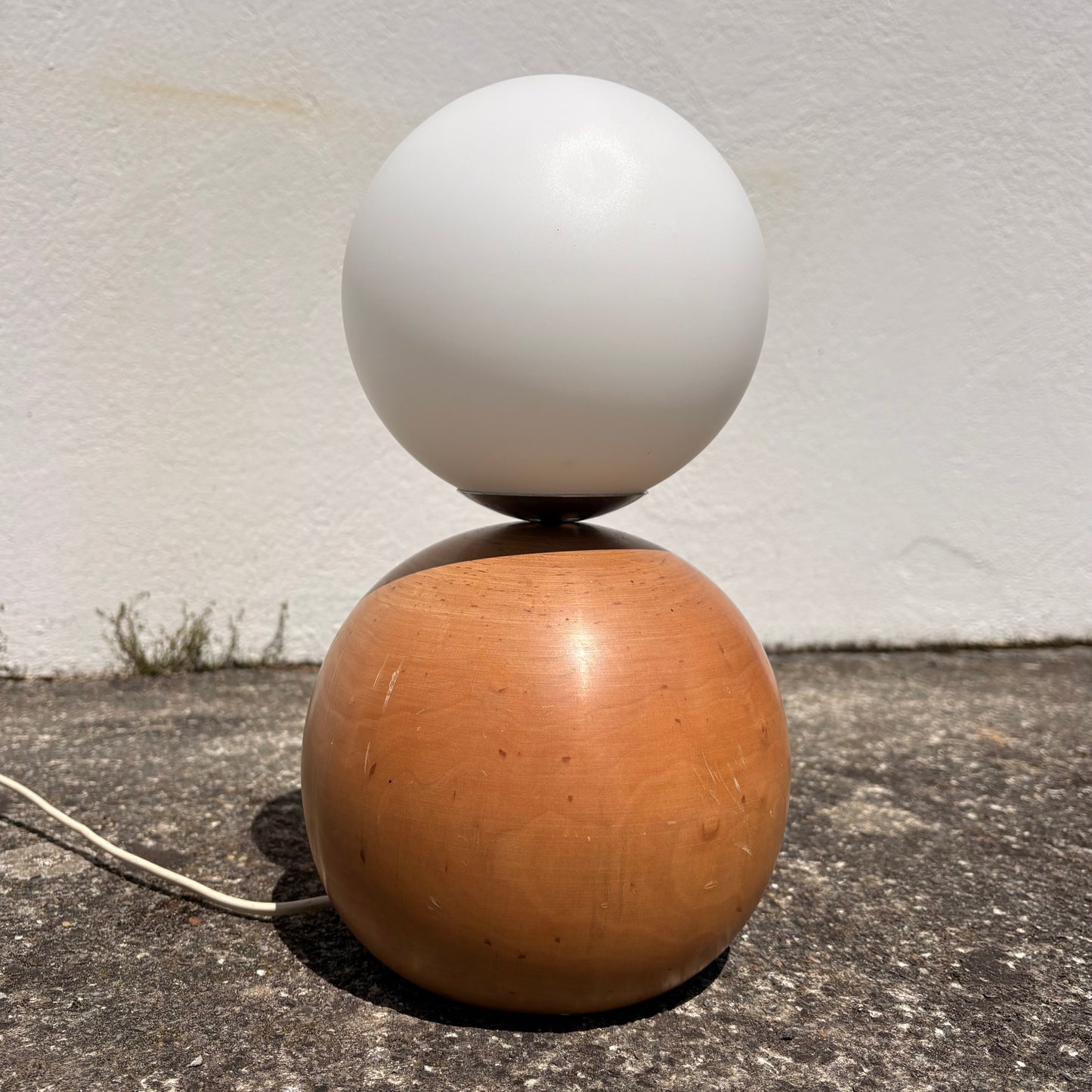 Lampe en bois tourné