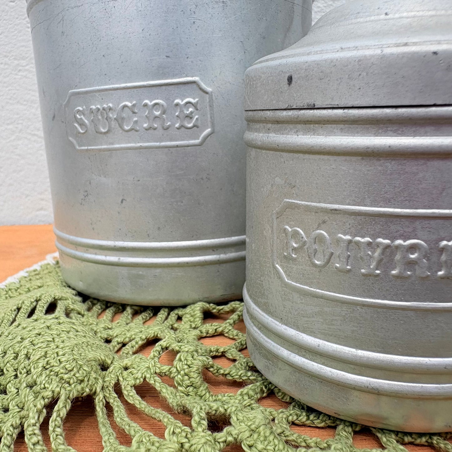 Lot de boites en aluminium vintage