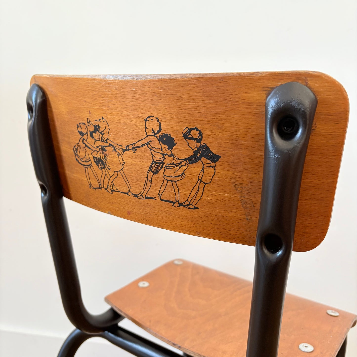 Chaise de maternelle petite taille