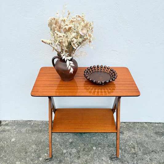 Table roulante esprit scandinave