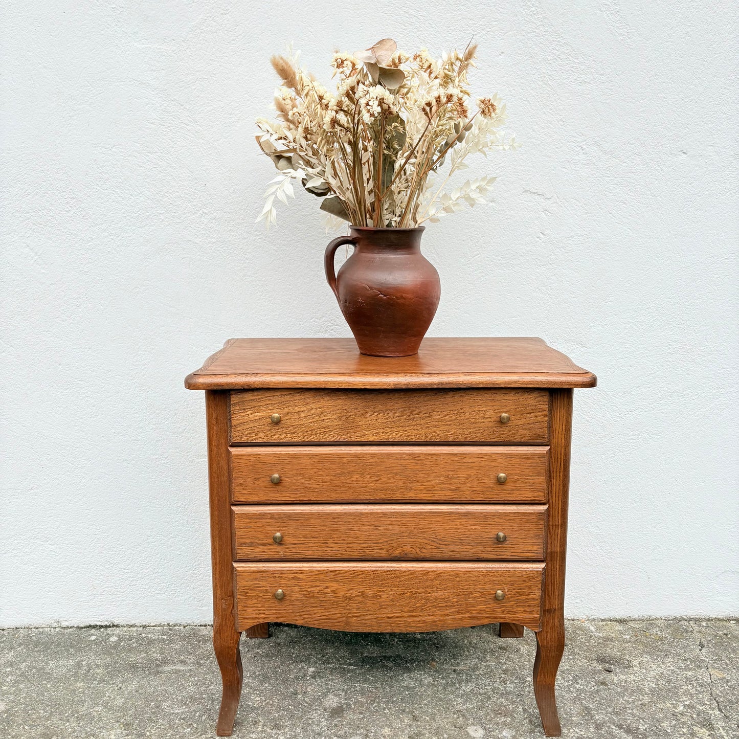 Travailleuse à tiroirs