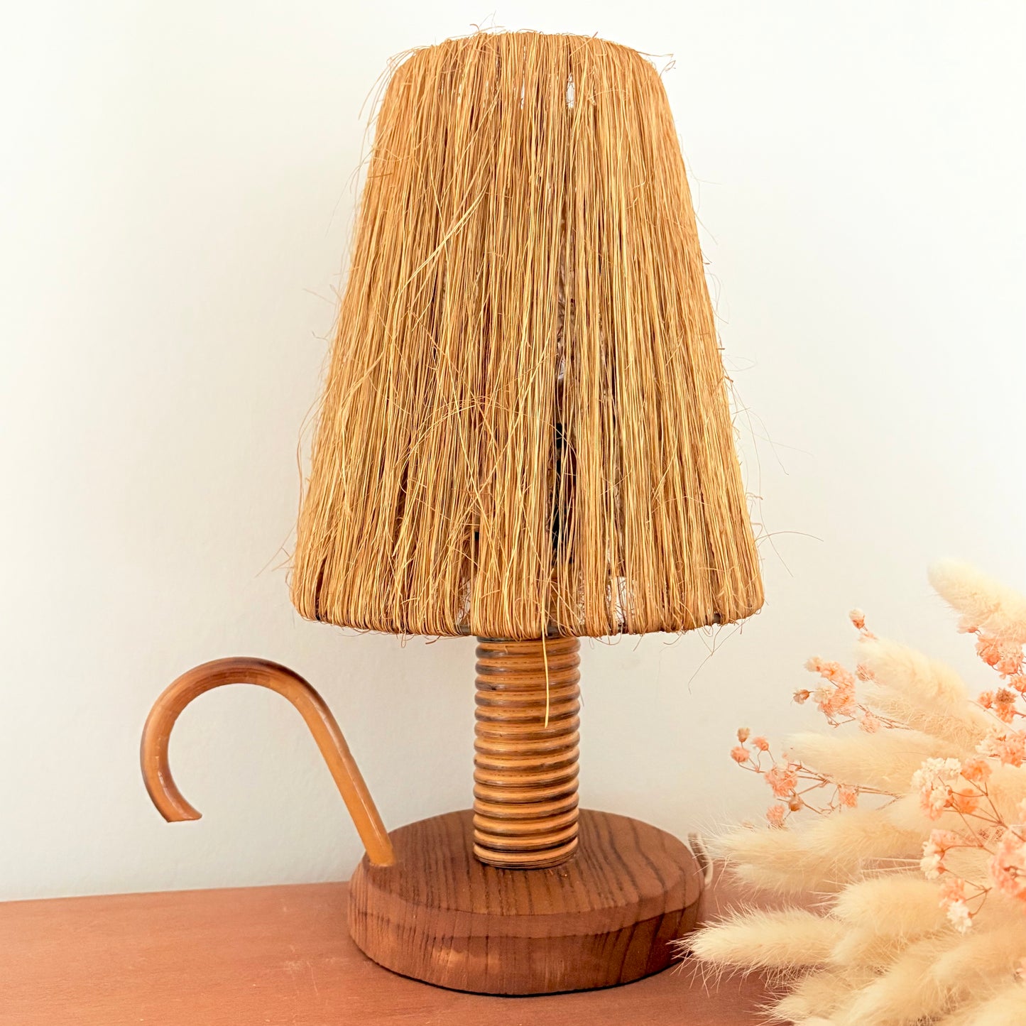 Lampe en rotin et corde