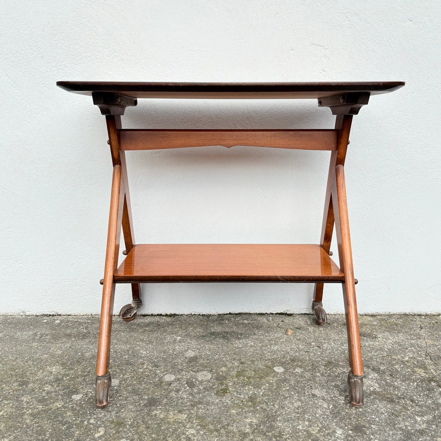 Table roulante esprit scandinave