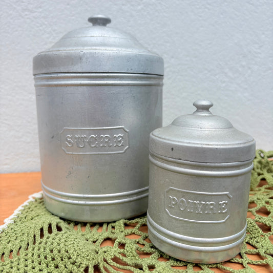 Lot de boites en aluminium vintage