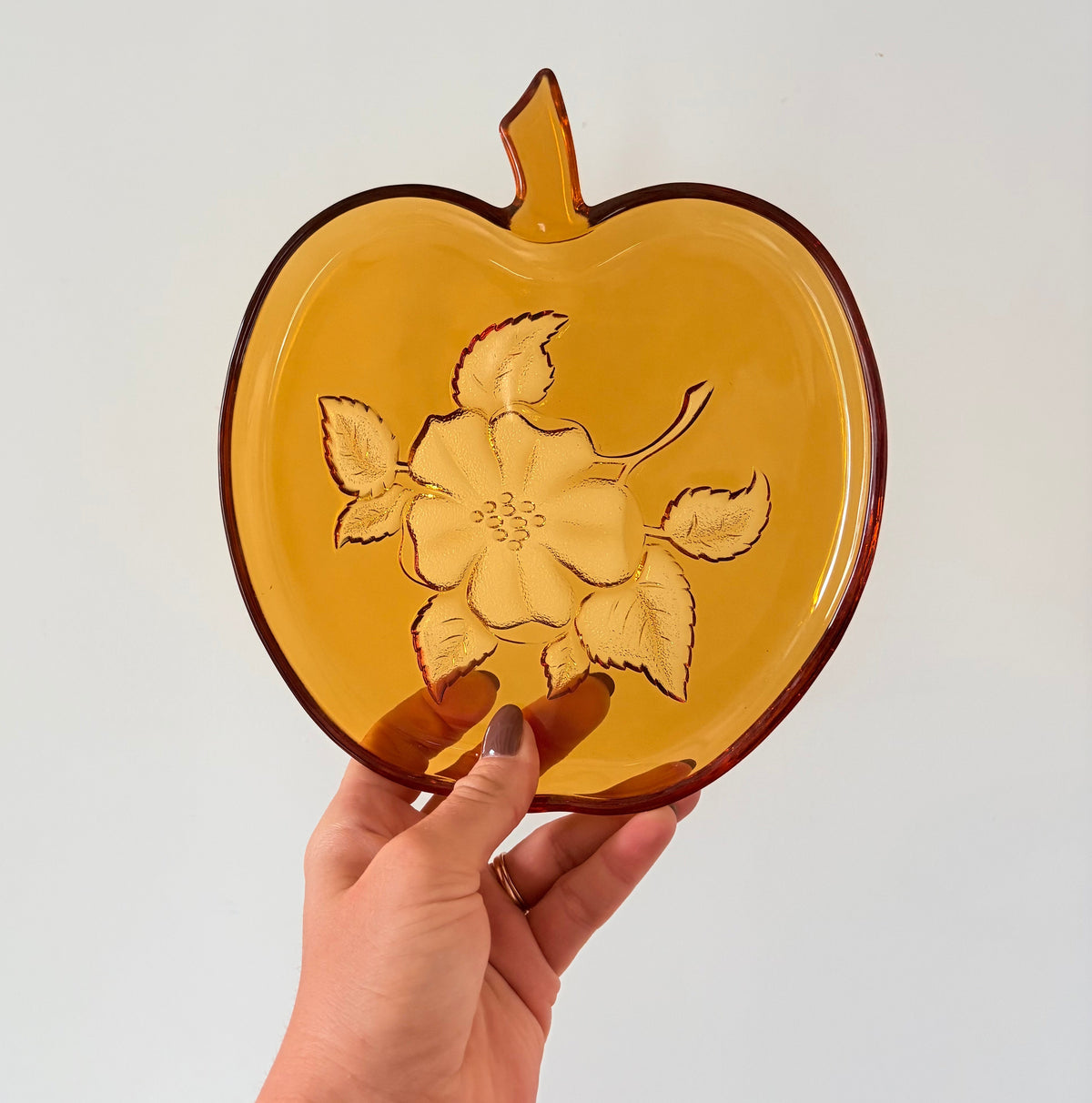 Lot de 7 assiettes pomme vintage