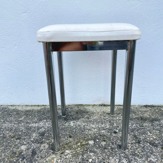 Tabouret chromé