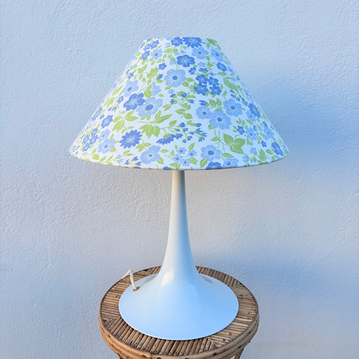 Lampe pied tulipe
