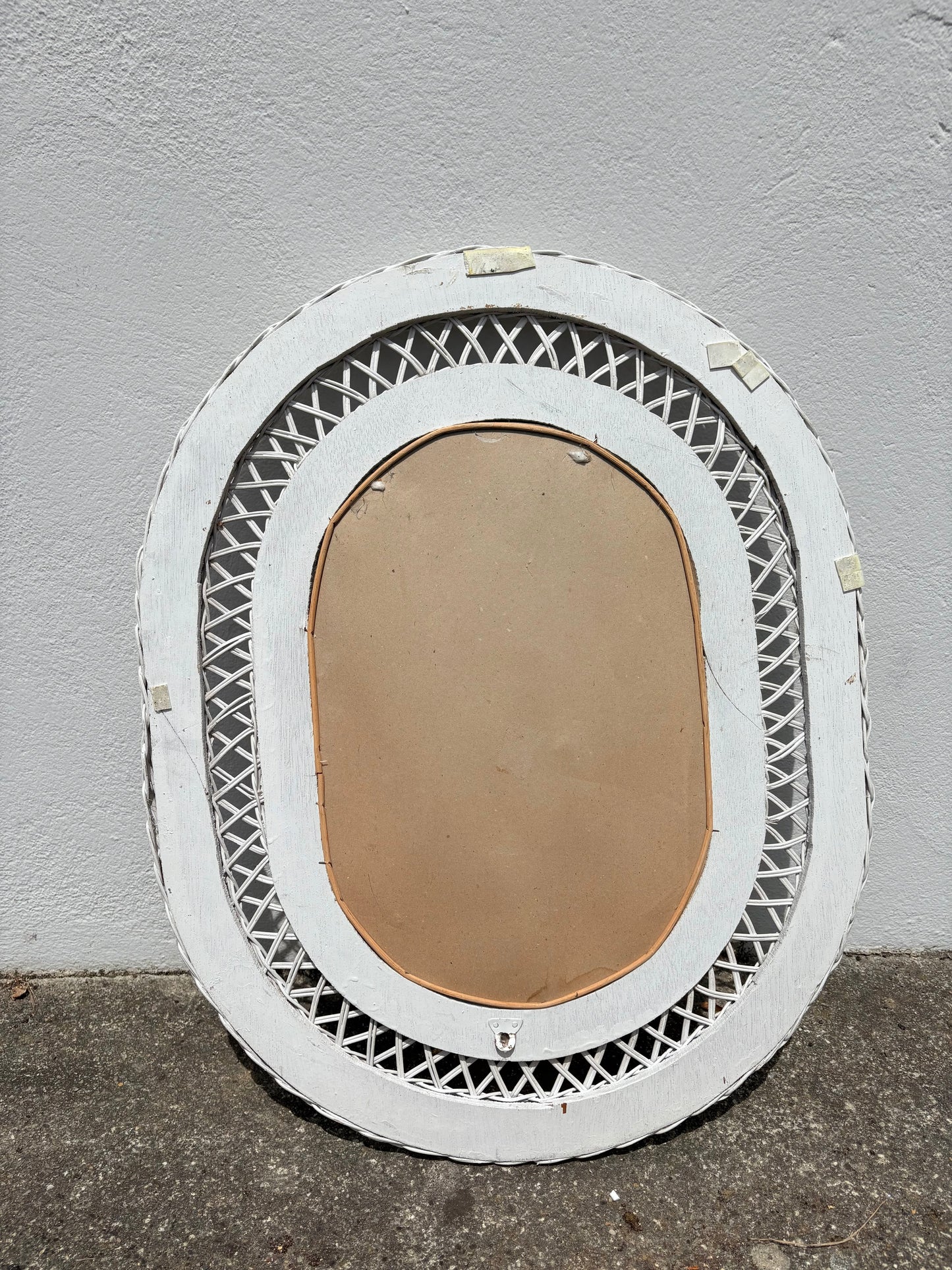 Grand miroir en osier blanc