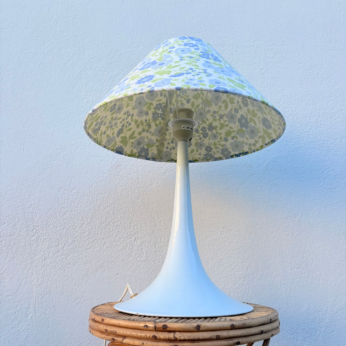 Lampe pied tulipe