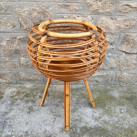 Porte plante en rotin