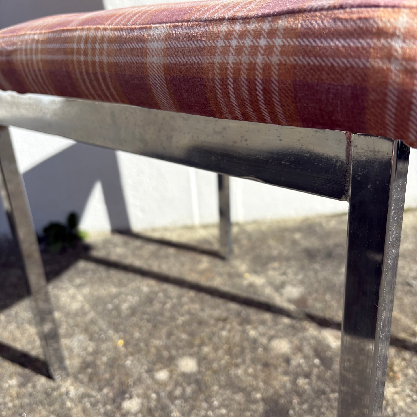 Chaise 70’s velours écossais