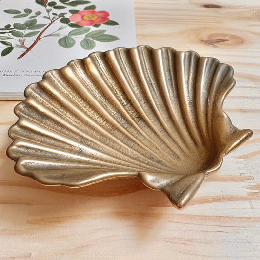 Vide poche en laiton coquillage