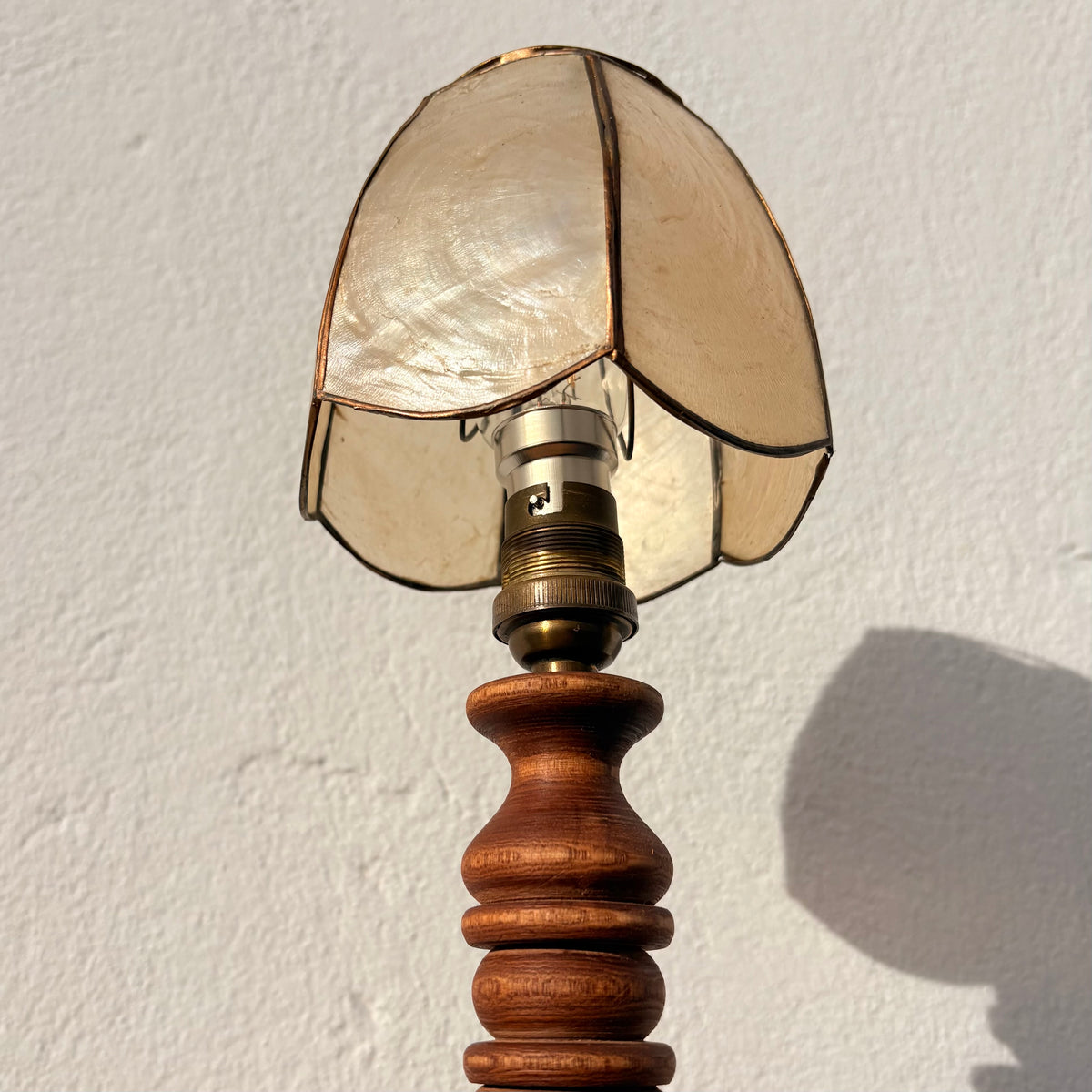 Petite lampe bois et nacre