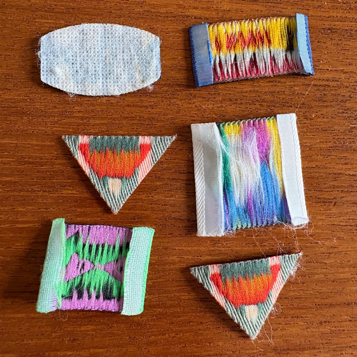 Lot de 6 patchs vêtement années 90