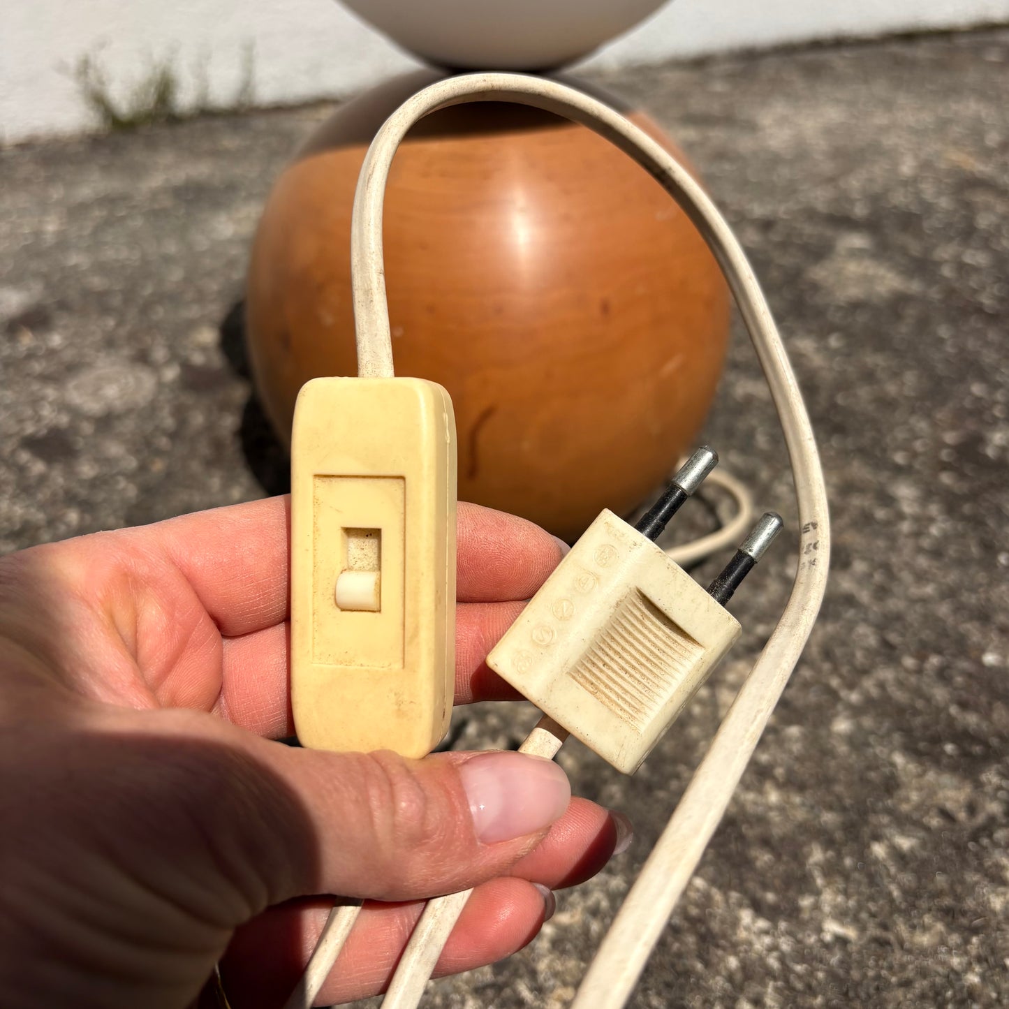 Lampe en bois tourné