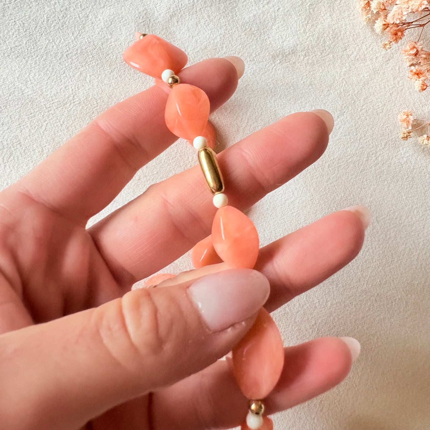 Collier en perles corail