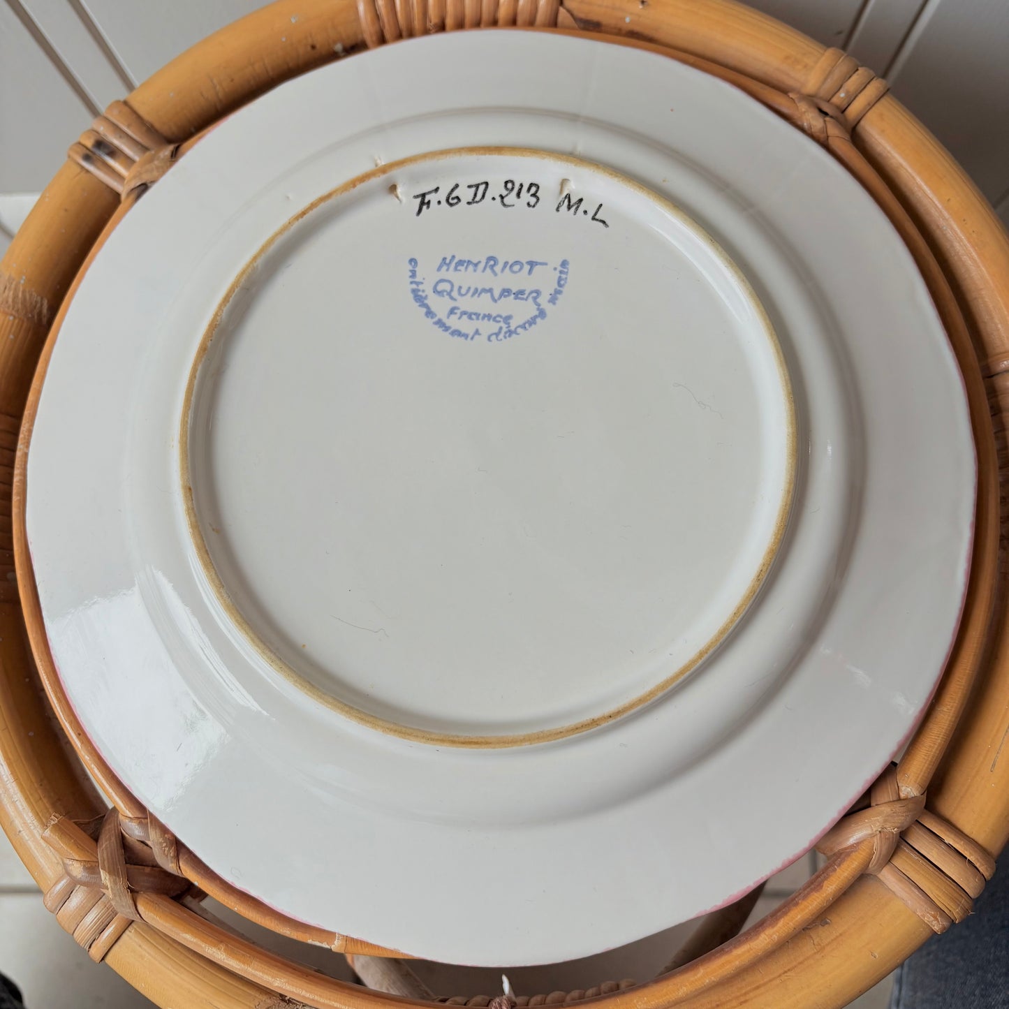 Assiette plate Henriot Quimper