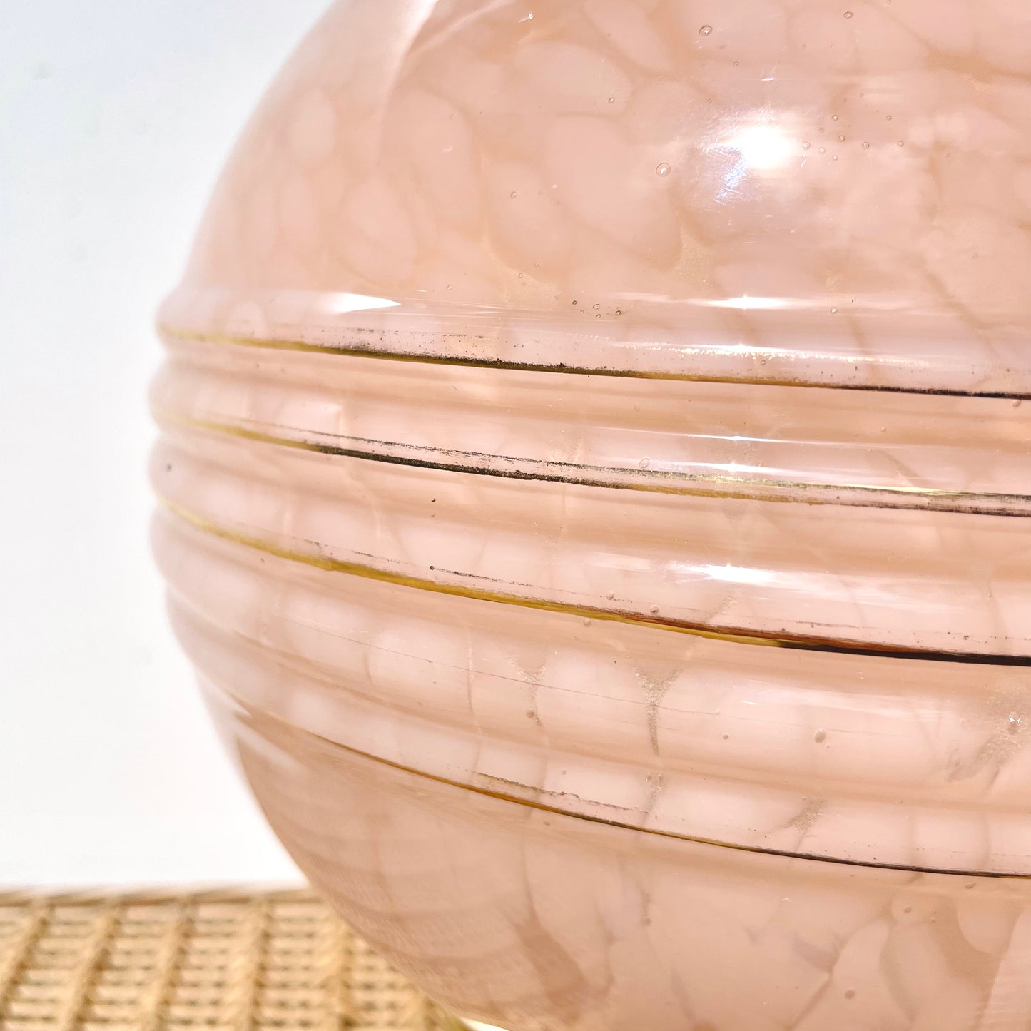 Lampe verre de Clichy rose