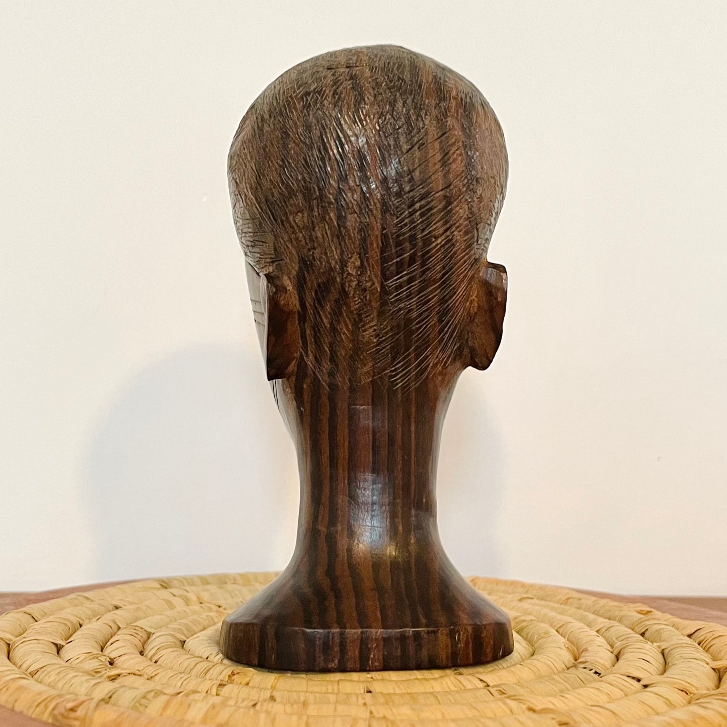 Art africain, tête en bois sculpté