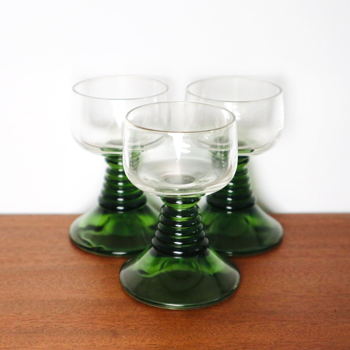 Lot de 6 verres à liqueur Alsace pied vert